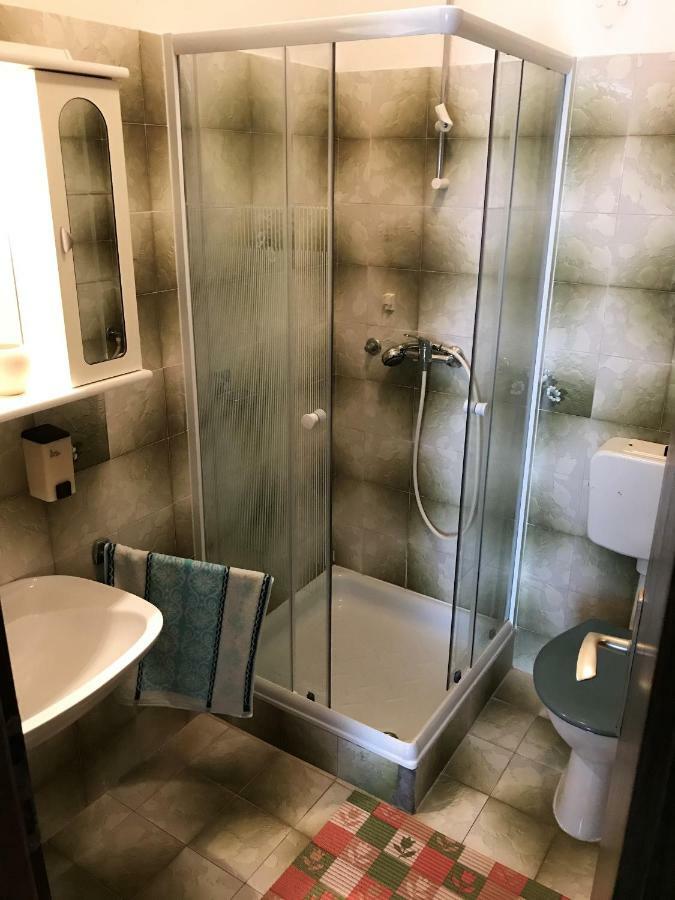 Apartments Markelj Lovrečica Eksteriør bilde